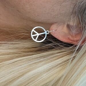 🔥LAST PAIR🔥 Peace Sign Drop Earrings, unisex